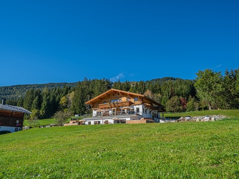 Exclusive retreat with a feel-good atmosphere