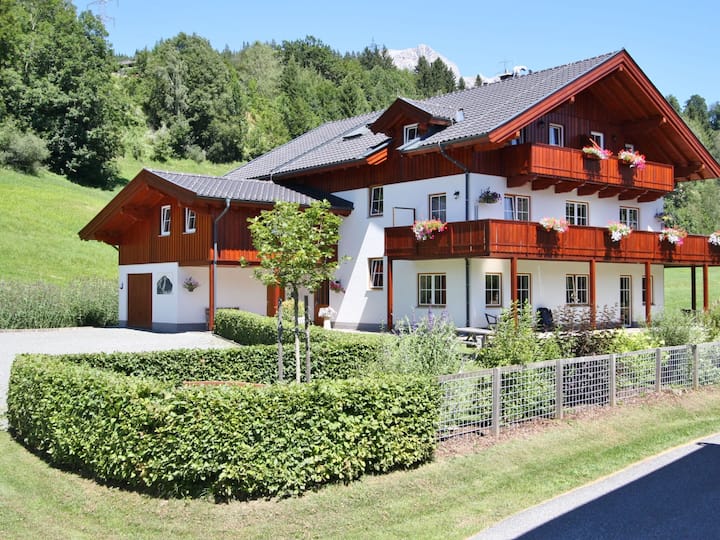 Appartement Calme Et Agréable Avec Terrasse - Saalfelden
