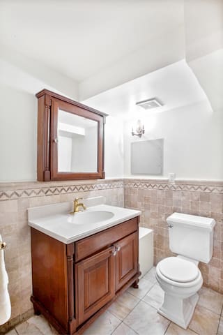 Upper East Side House Gorgeous Townhouse gallery image 3