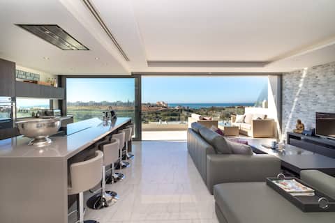 Palms nº 4 - Luxury state of the art, spacious pen