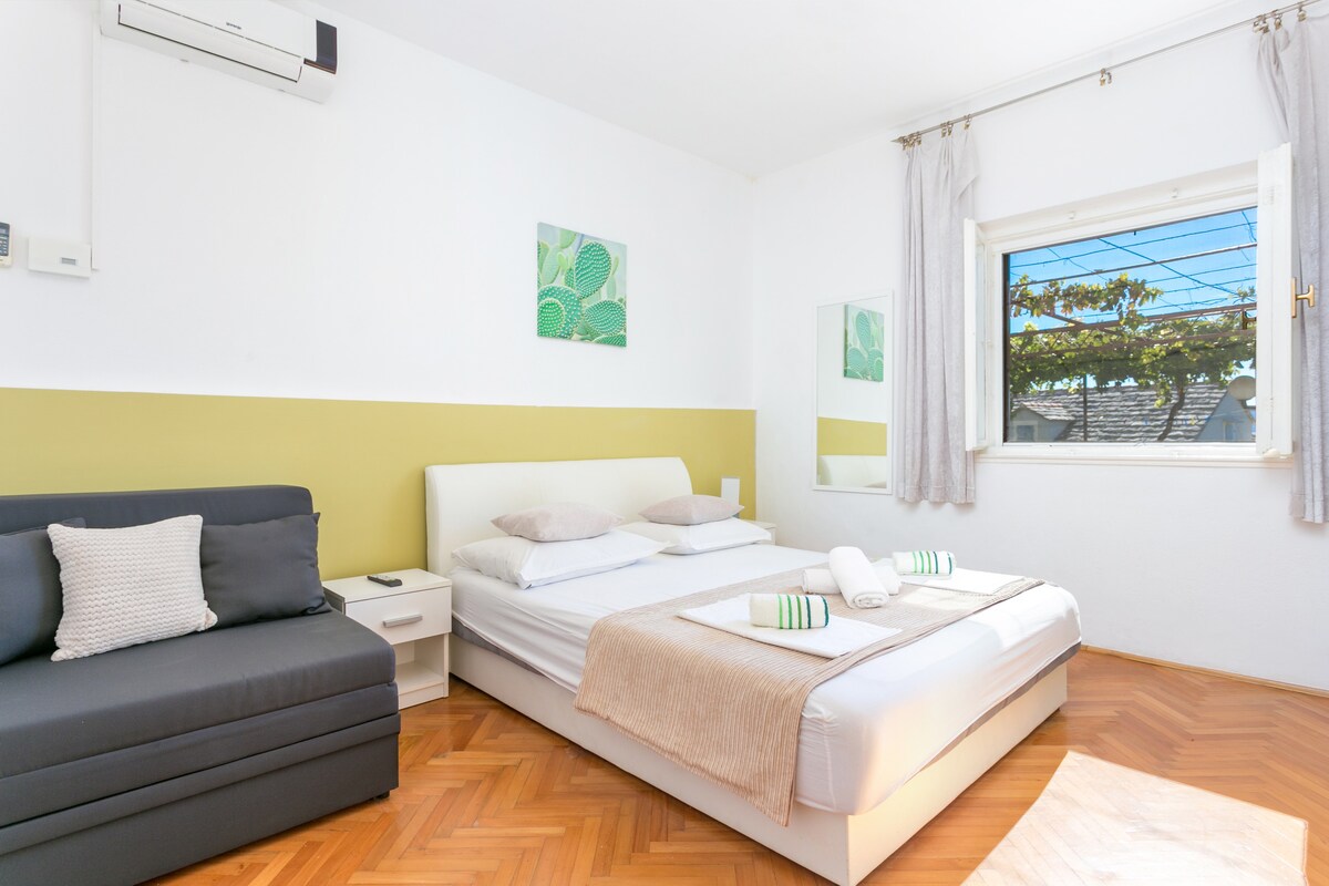 חדר שינה 2, שטח: 14 מ"ר