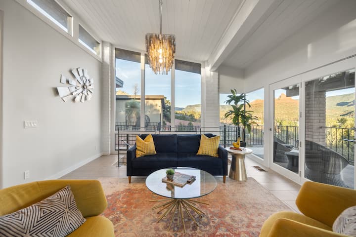Stunning Views! Uptown Home W/ Hot Tub/gym/firepit - Sedona, AZ