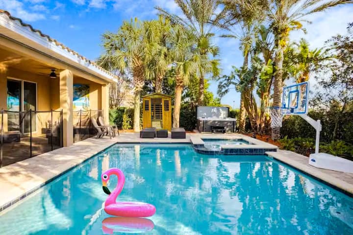 Epic 8br Villa Theater Pool Sauna Gaming At Disney - Four Corners