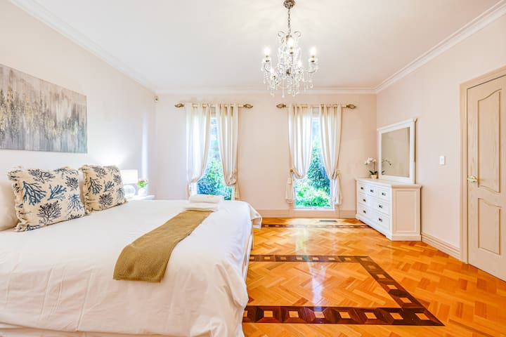 StayAU Deluxe Villa 7BR Warrandyte