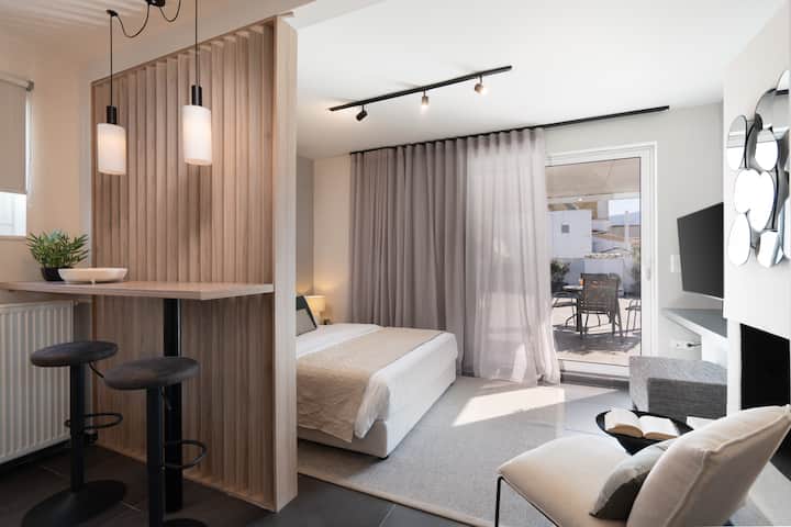 Მყუდრო, ხასიათით სავსე საცხოვრებელი და საძილე სივრცე, რომელიც განკუთვნილია საკმარისი კომფორტისა და სრული დასვენებისთვის.