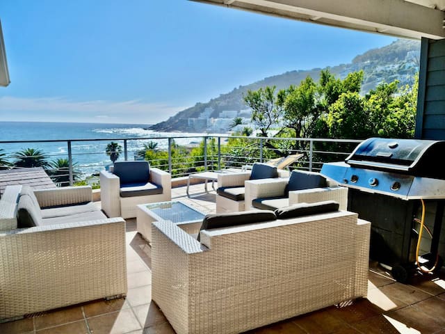 Cosy Beach Bungalow on Clifton