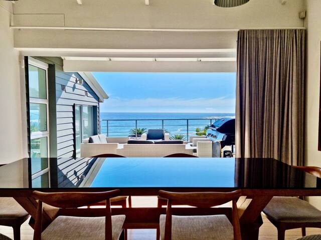 Cosy Beach Bungalow on Clifton gallery image 4