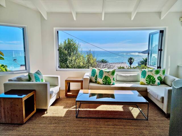 Cosy Beach Bungalow on Clifton gallery image 2