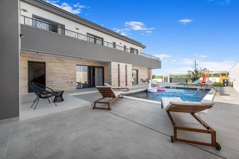 Villa Jollie Zadar Villas