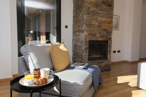 La Ventana de Saras by Be Valle