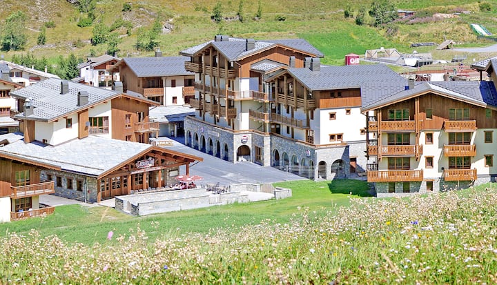 Accès Direct Aux Pistes + Piscine | T4 + Cabine - Lanslevillard