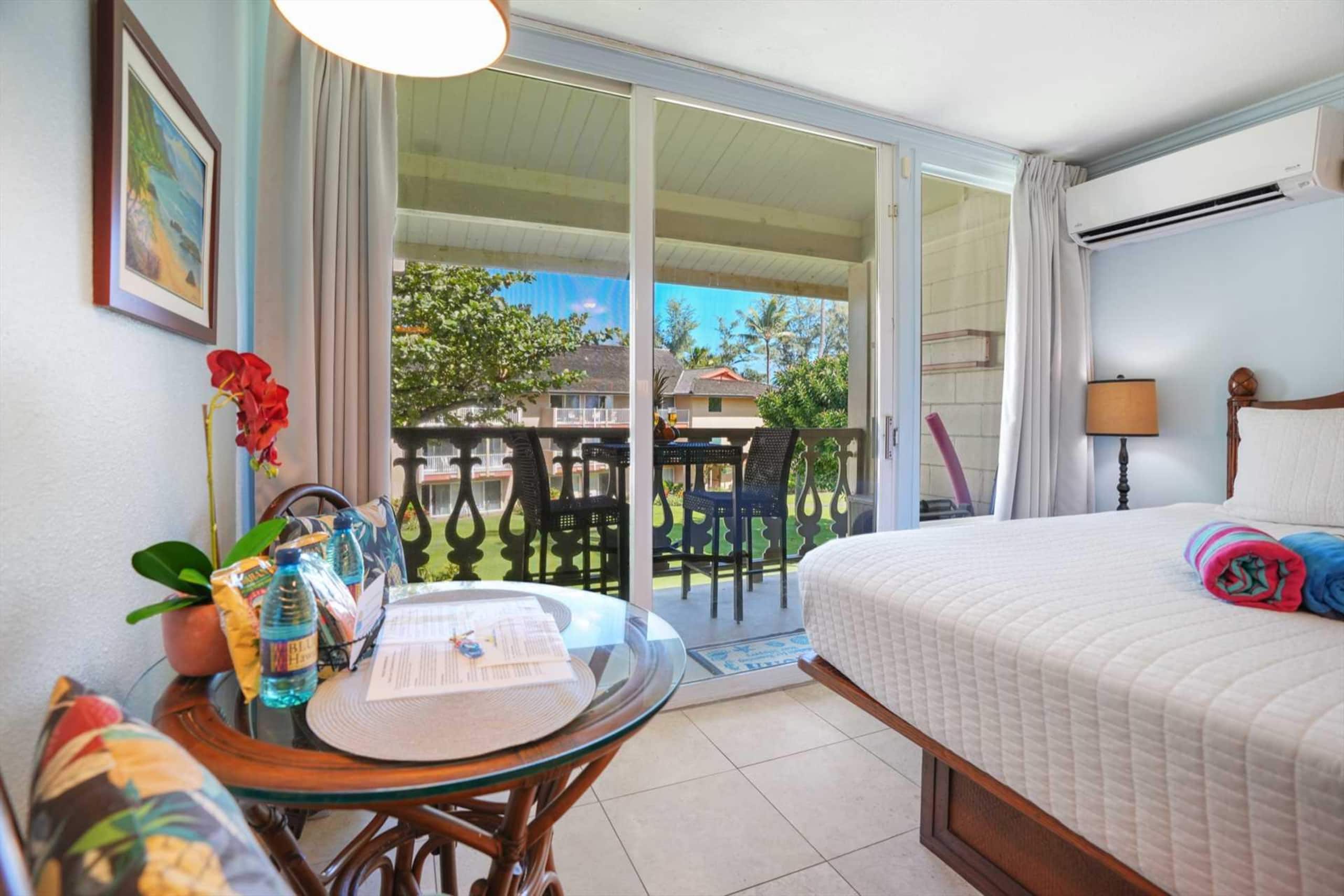 Ocean View Studio | King Bed | Split AC - Photo 5