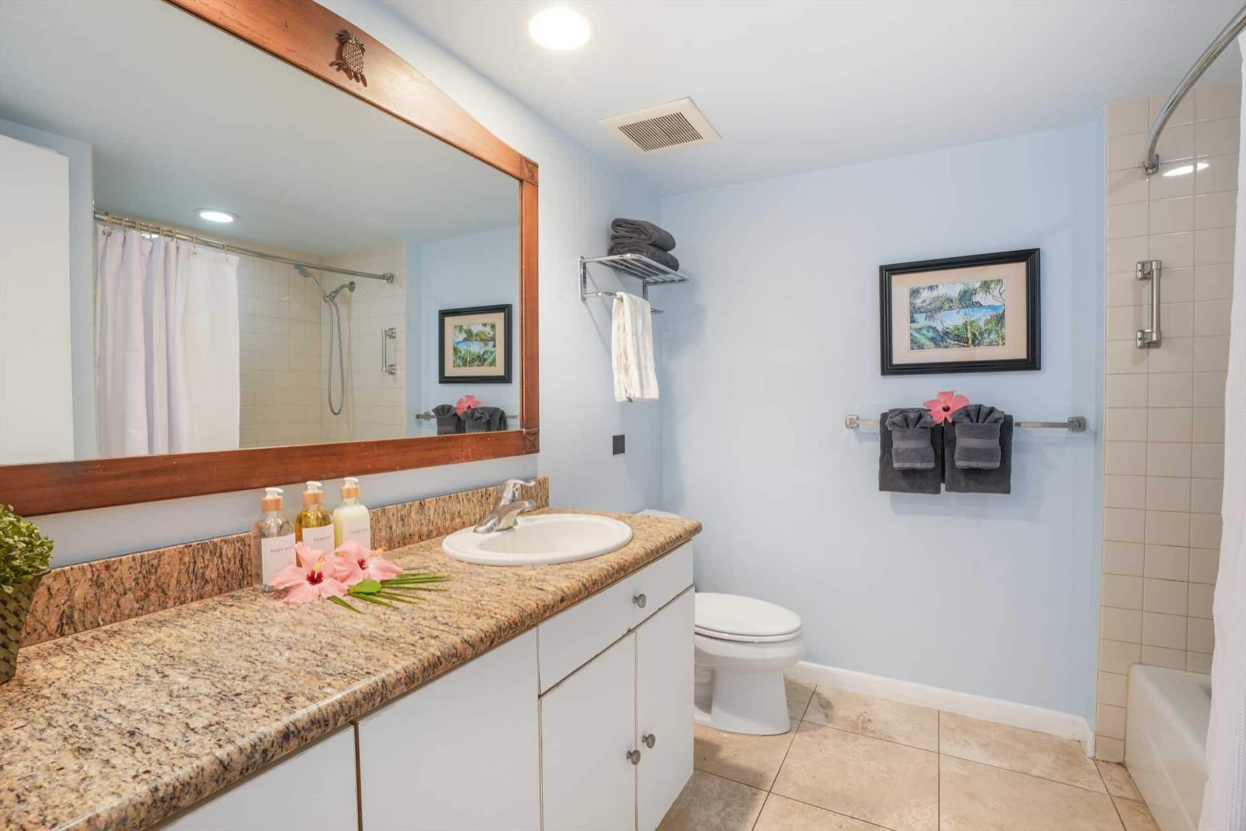 Ocean View Studio | King Bed | Split AC - Photo 17