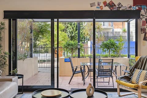 Central Northbridge Gem: 3BR, 2BA, Pool & Free PRK