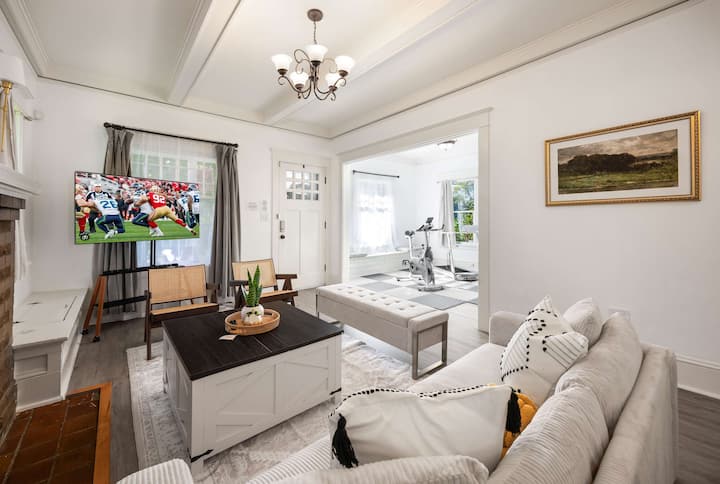 Bright 3br Home Near Uw / Children Hospital W| Gym - Seattle, WA