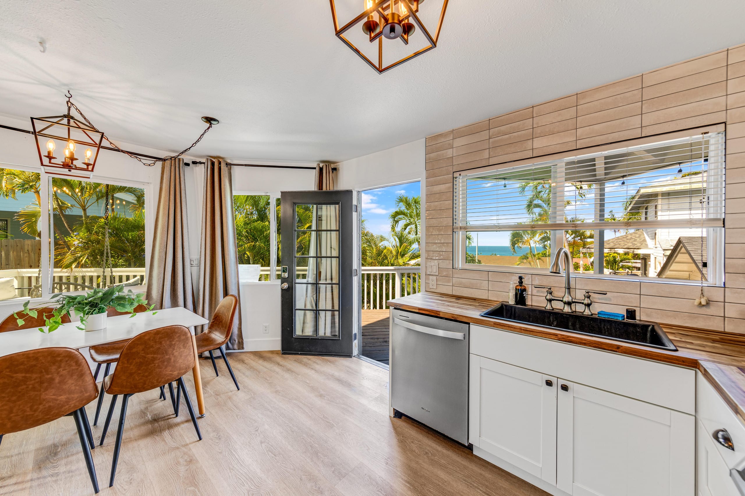 Home in Kailua-Kona · ★4.69 · 3 bedrooms · 5 beds · 2 private baths - Image 3