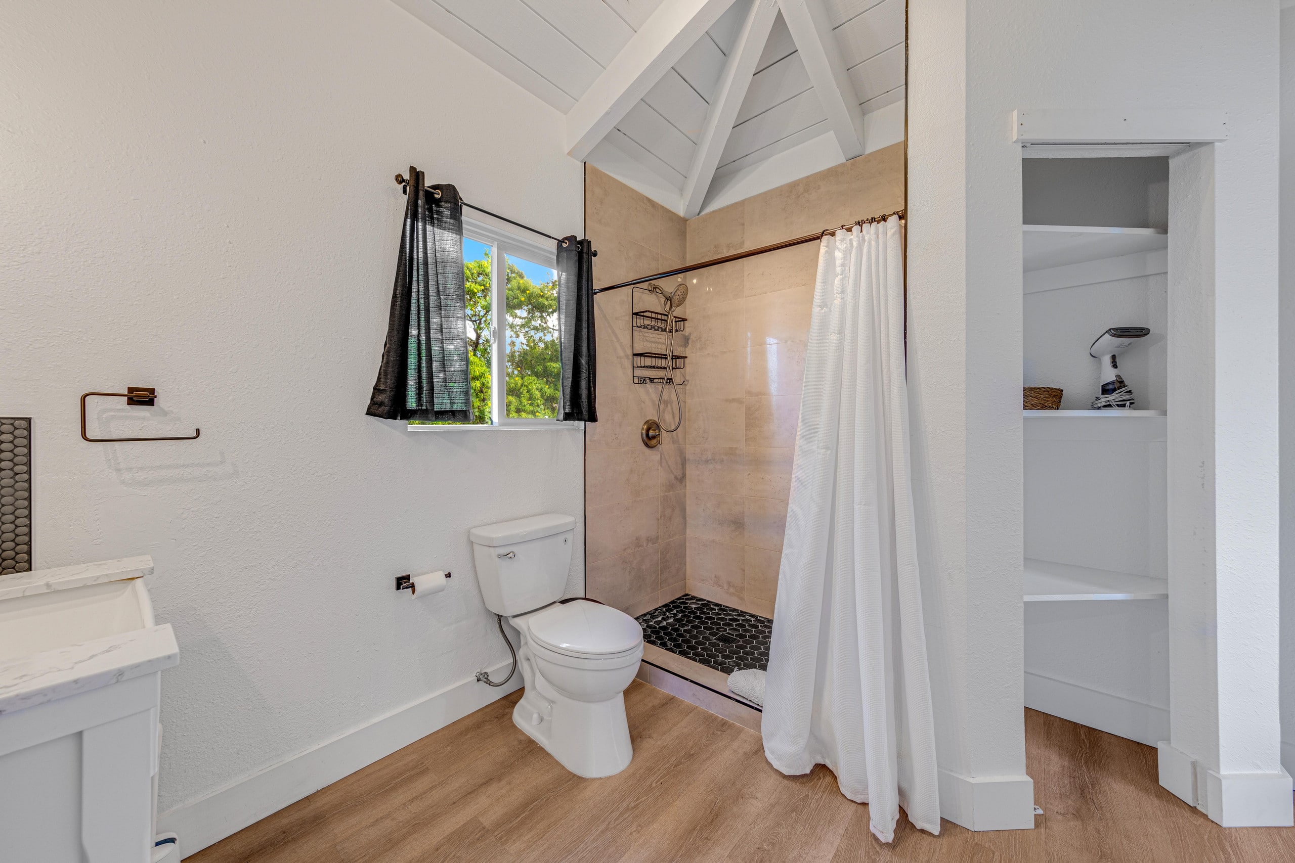 Home in Kailua-Kona · ★4.69 · 3 bedrooms · 5 beds · 2 private baths - Image 21