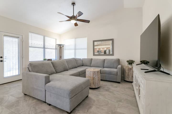 Great Location! Business/pleasure, Dog Friendly! - 埃文代爾