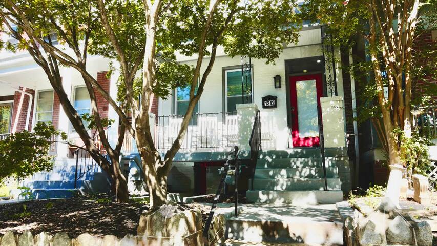 Anchored Abode – Family Friendly Cap Hill gallery image 4