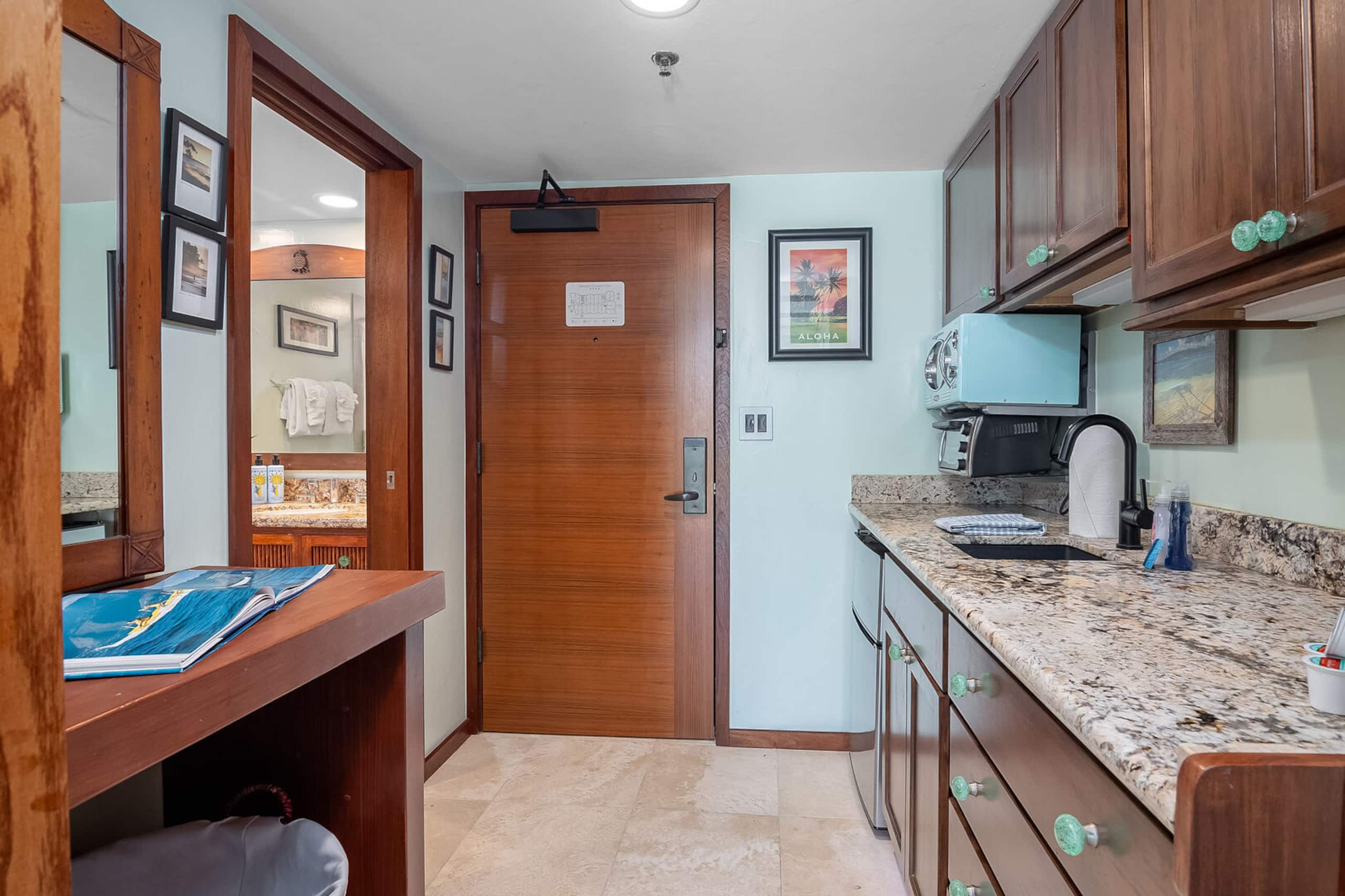 Condo in Honolulu · ★4.67 · 1 bedroom · 2 beds · 1 private bath - Image 26