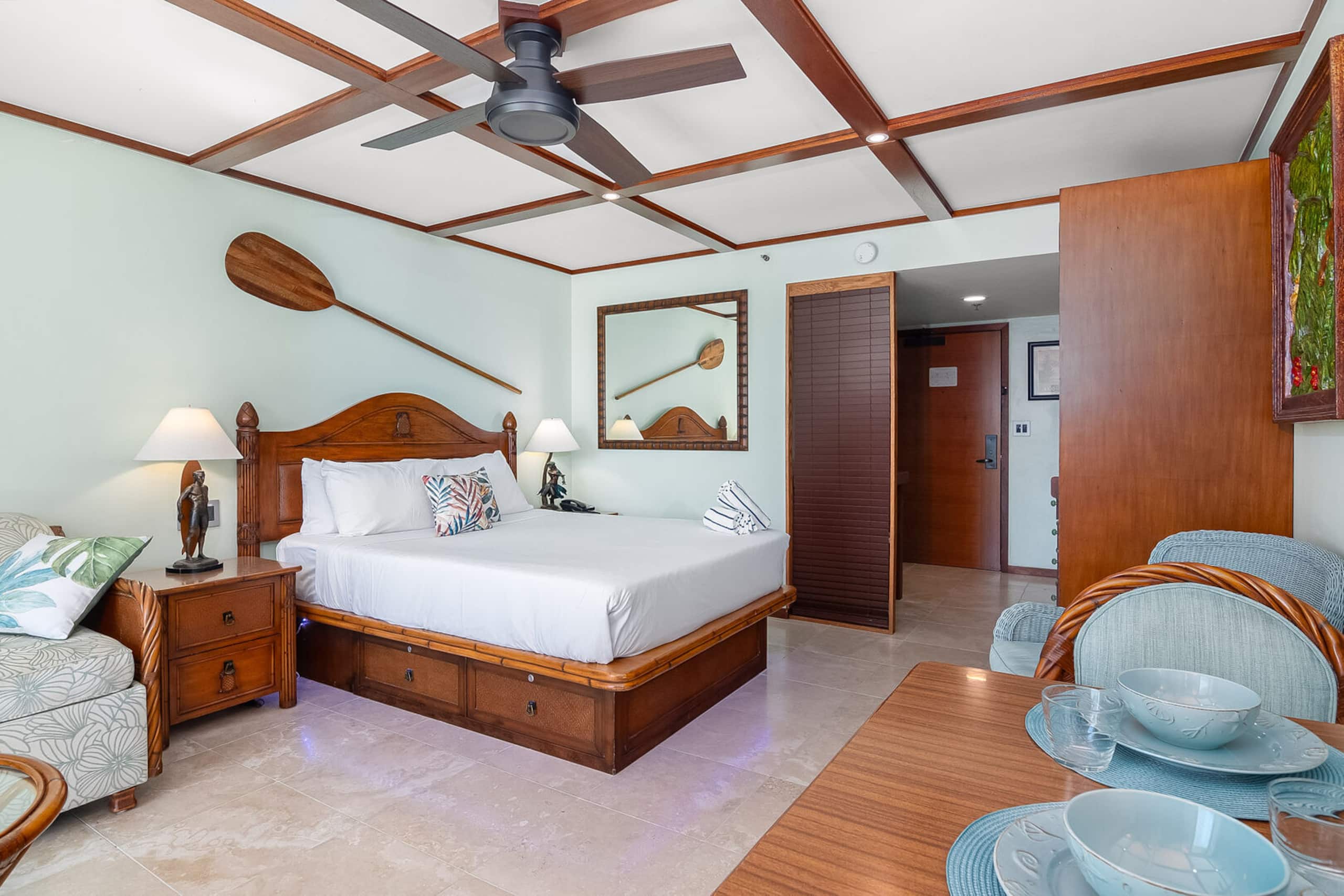 Condo in Honolulu · ★4.67 · 1 bedroom · 2 beds · 1 private bath - Image 7