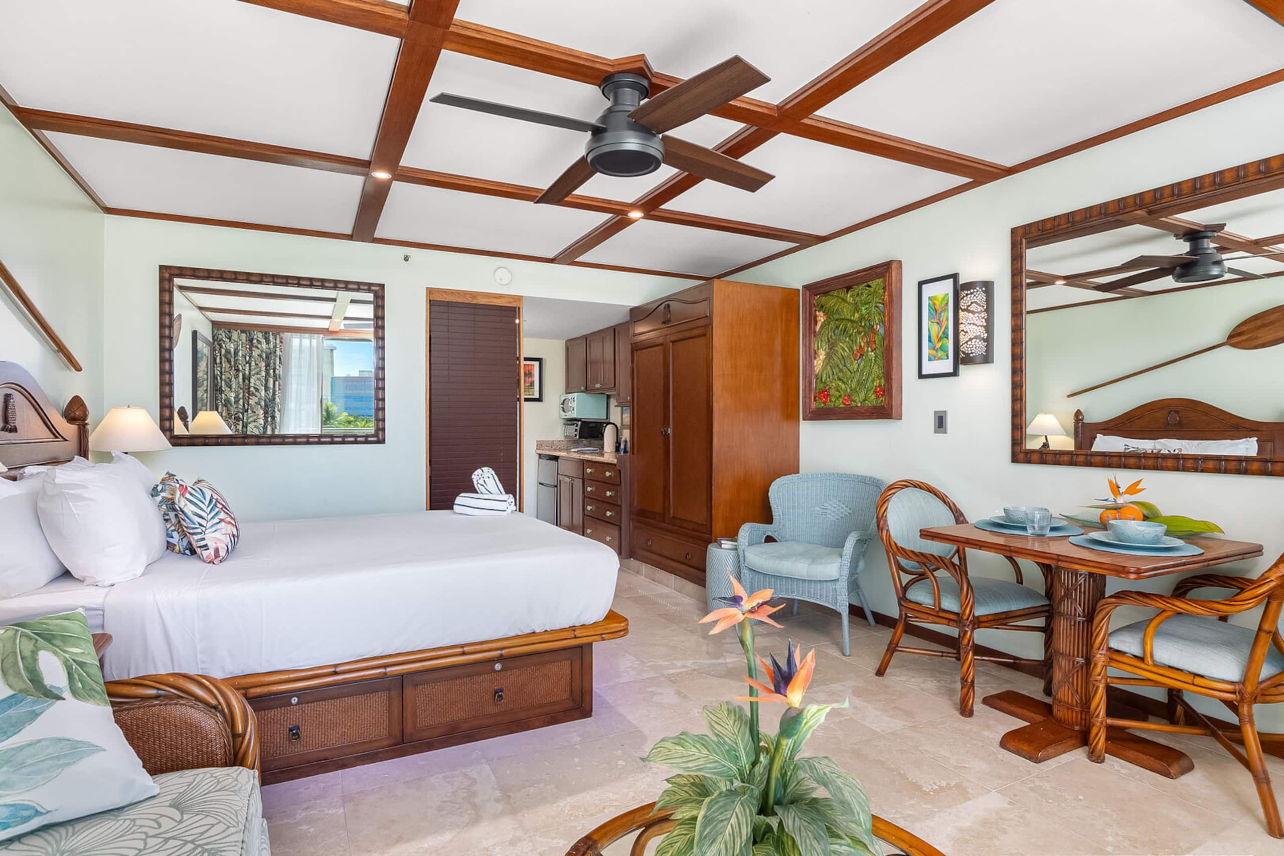 Condo in Honolulu · ★4.67 · 1 bedroom · 2 beds · 1 private bath - Image 22