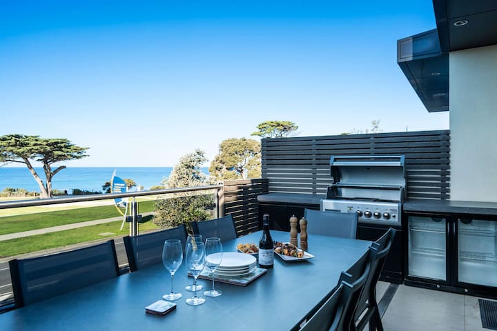 Luxury Meets Oceanfront Bliss on The Esplanade