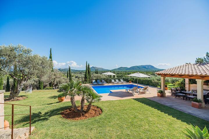 Beautiful Villa for a family holiday in Pollensa gallery image 5