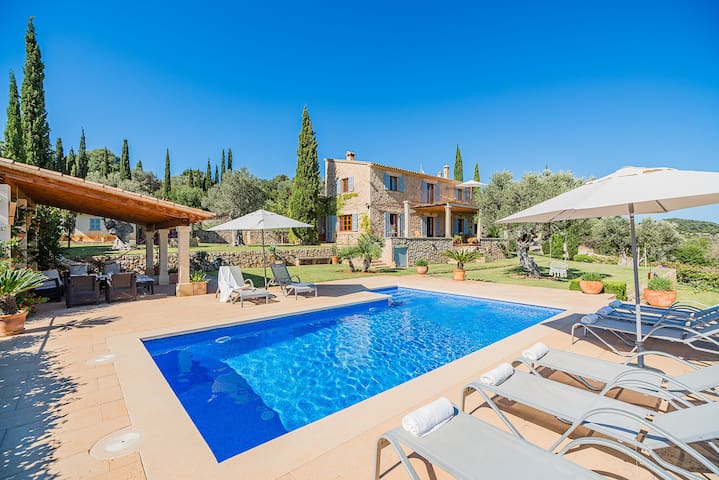 Beautiful Villa for a family holiday in Pollensa