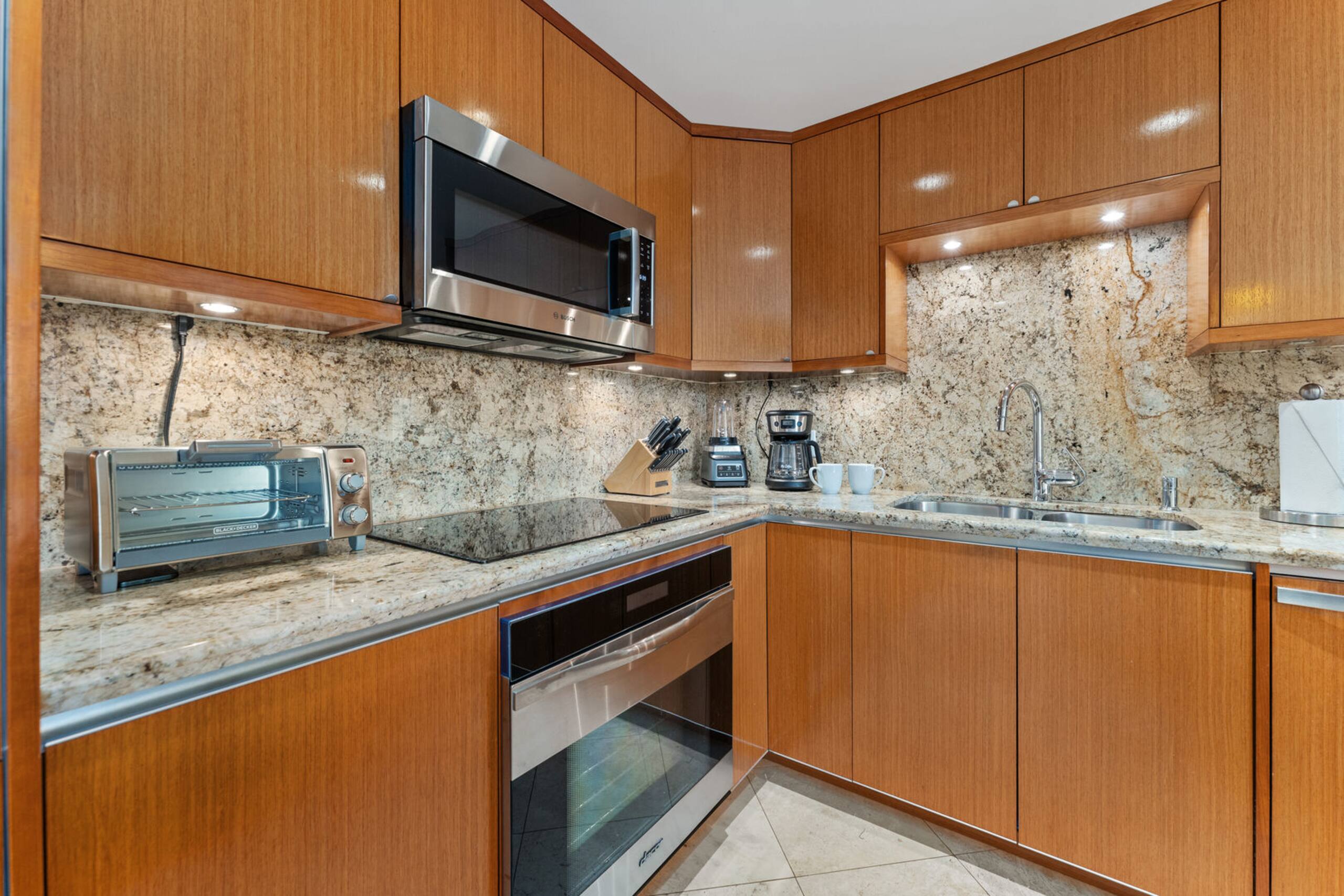 Beautiful central kihei two bedroom (MBG309) - Image 3