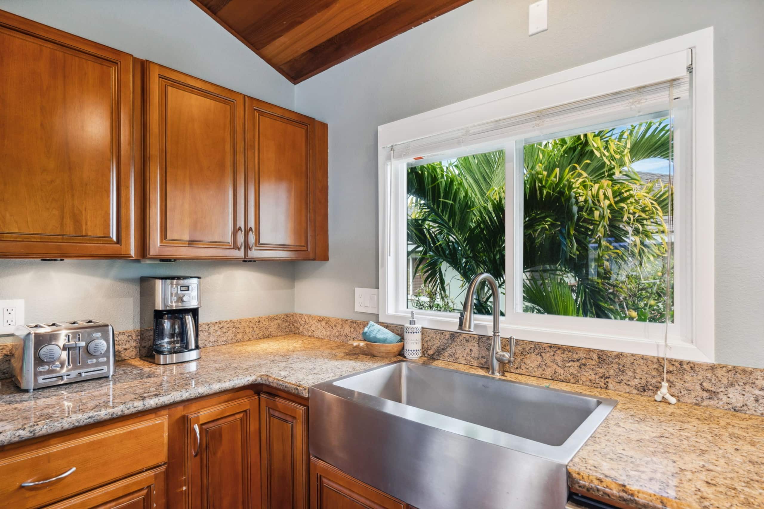 Home in Princeville · ★4.25 · 3 bedrooms · 3 beds · 3.5 baths - Image 39