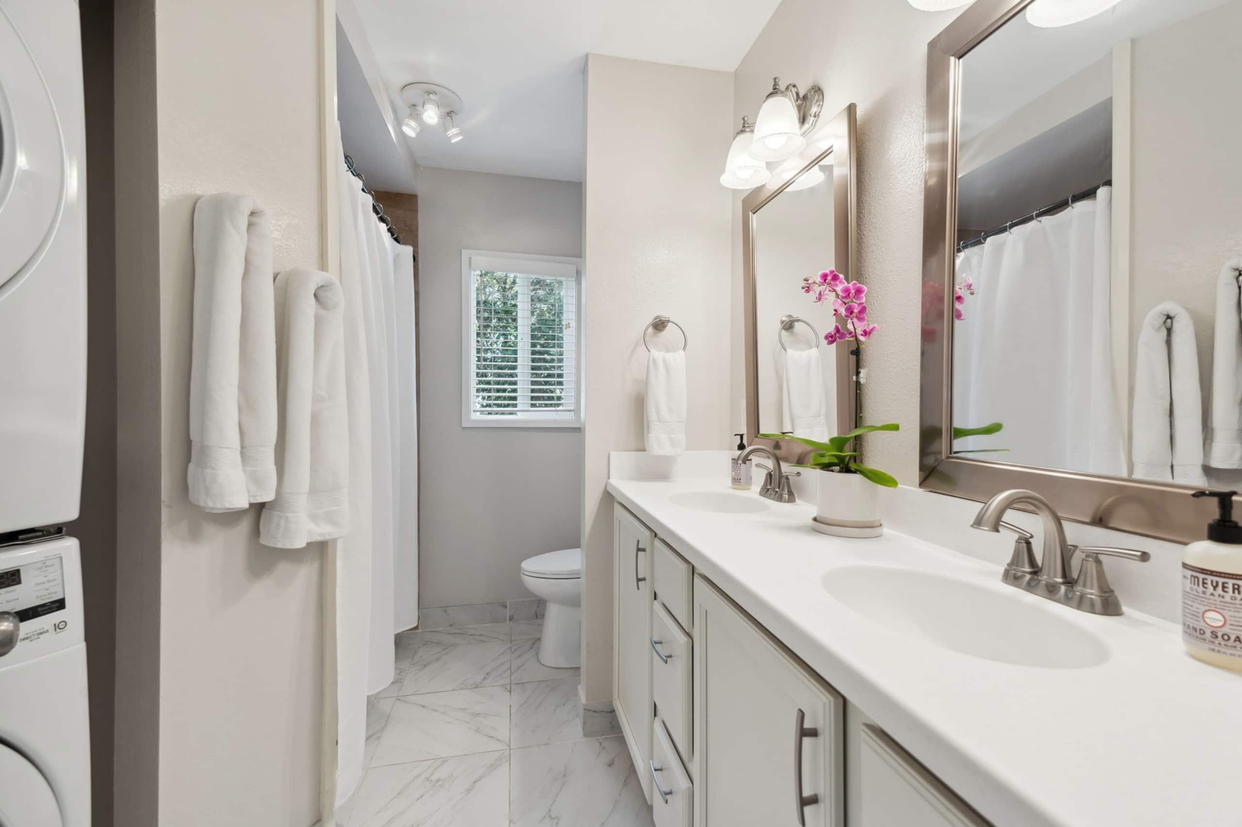 Home in Princeville · ★4.25 · 3 bedrooms · 3 beds · 3.5 baths - Image 29