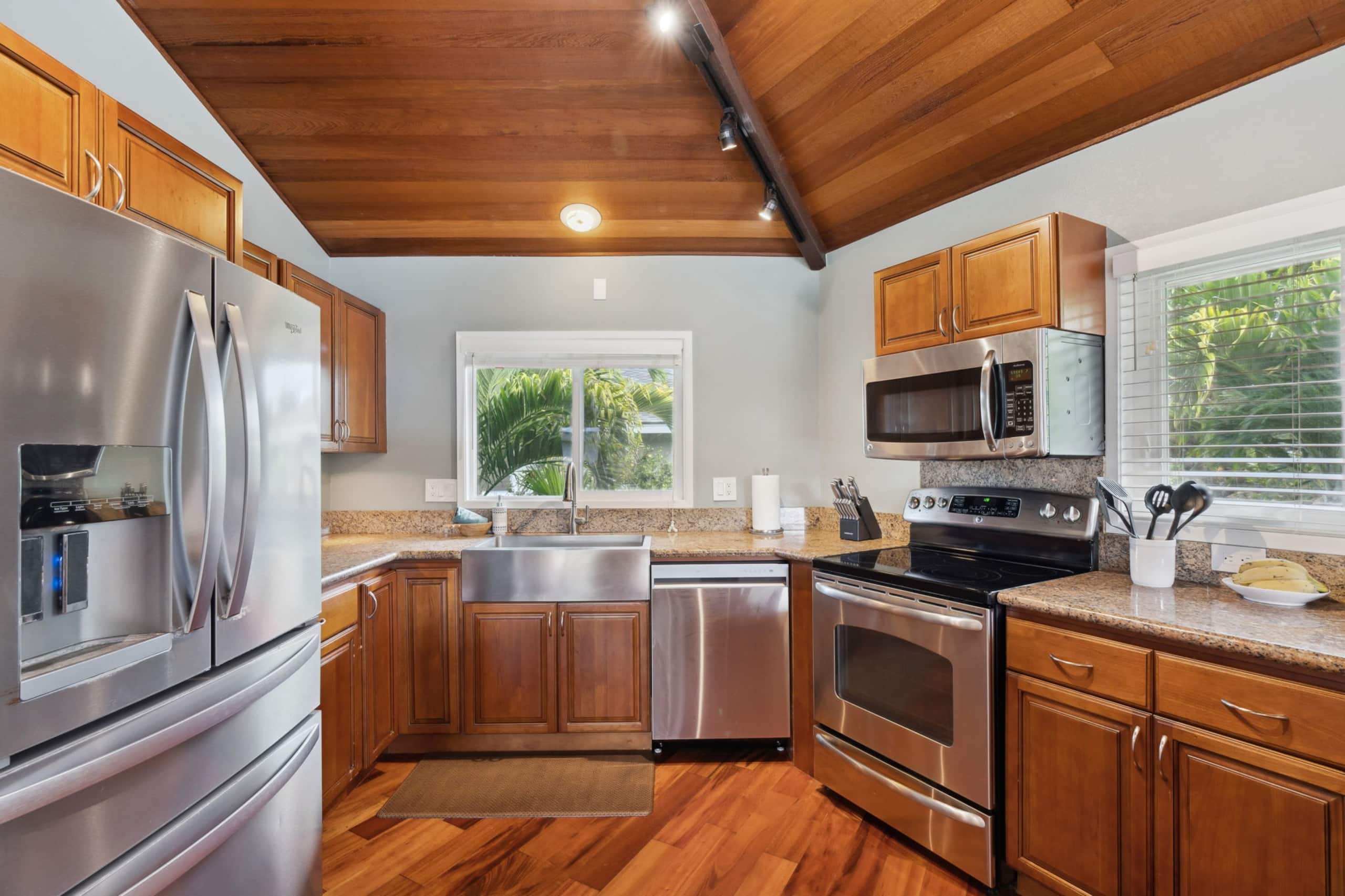 Home in Princeville · ★4.25 · 3 bedrooms · 3 beds · 3.5 baths - Image 33