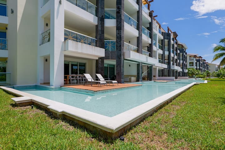 Imazhi 1 i Apartament luksoz 2BR me ballkon dhe pishinë