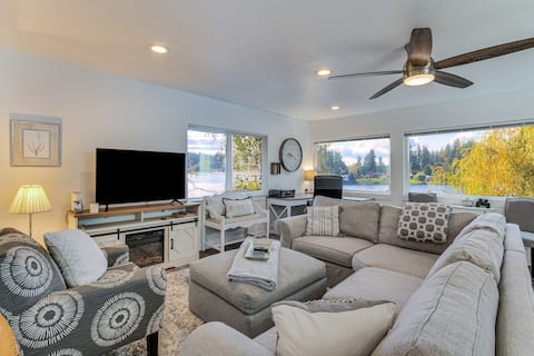 Spanaway Lakefront House: Dock, Fire Pit