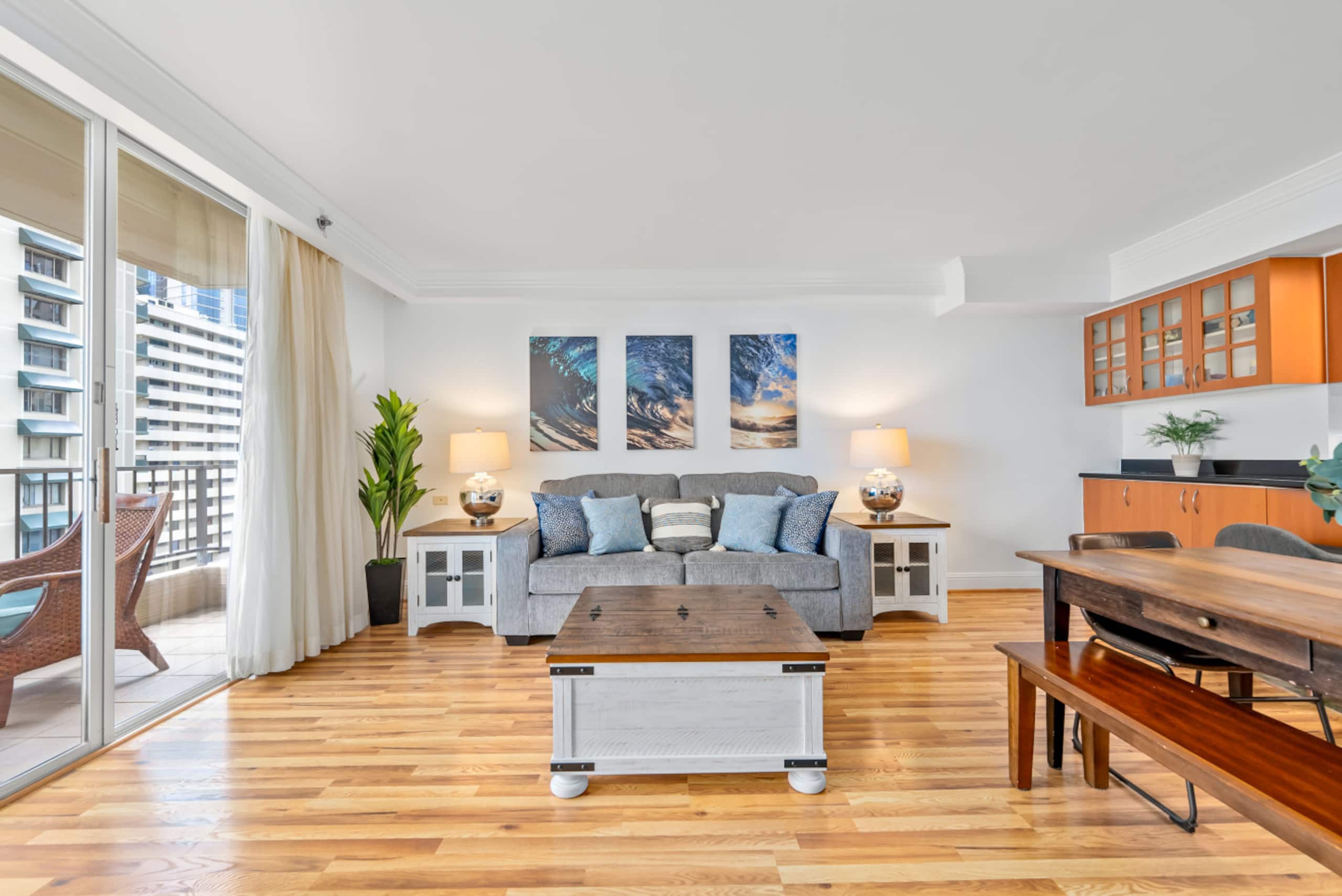 Honu Hale Waikiki: 2BDR  Spacious Panoramic View - Image 6
