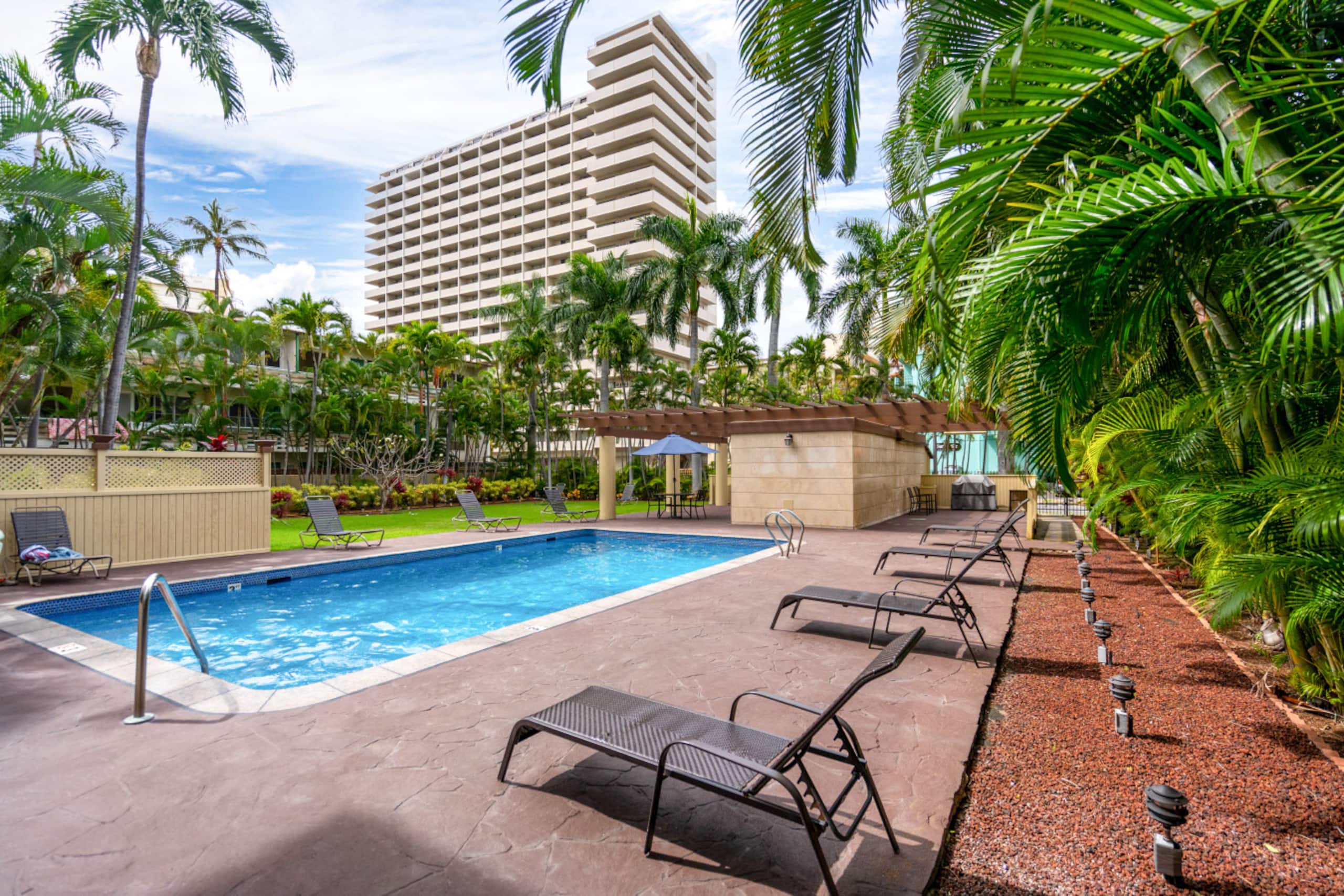 Honu Hale Waikiki: 2BDR  Spacious Panoramic View - Image 62