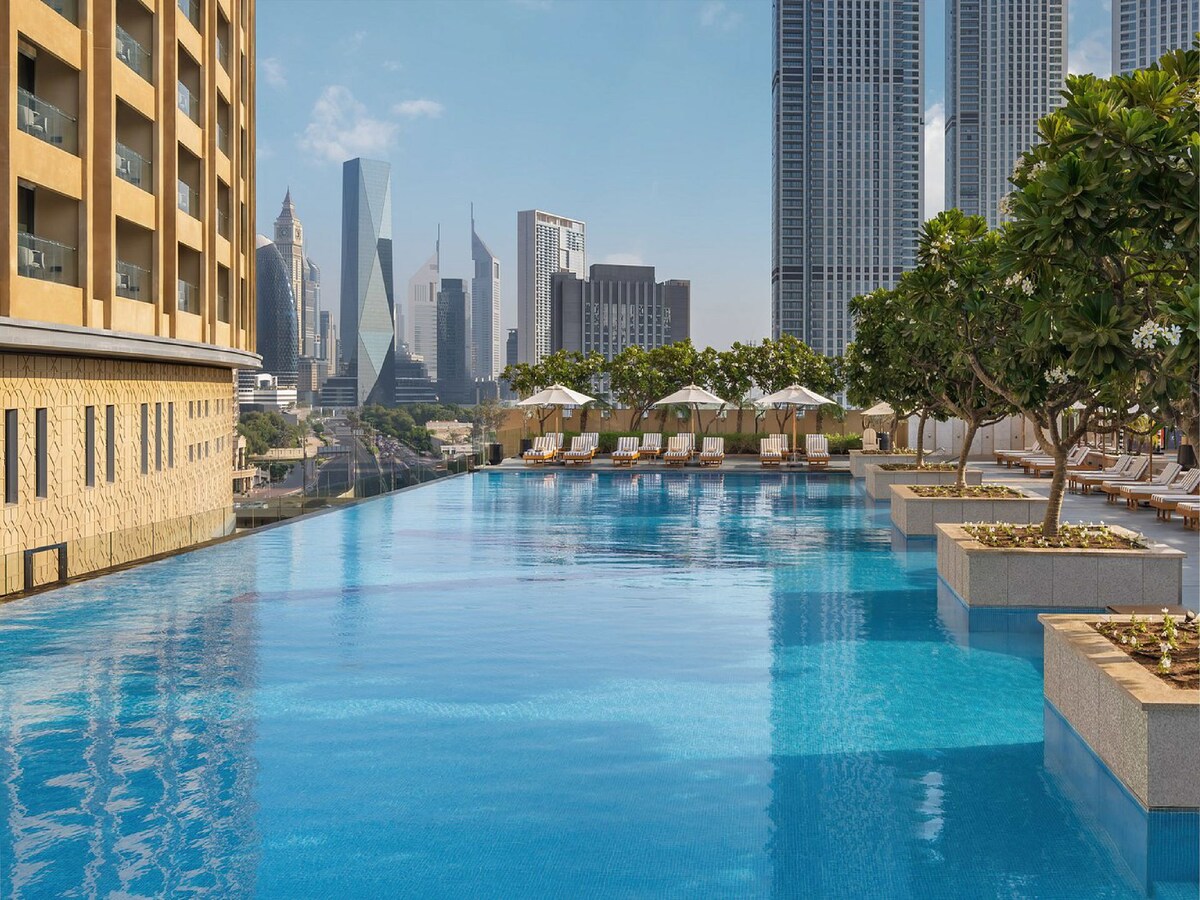 Studio Apartment · Creston · Burj Khalifa View · VI 4