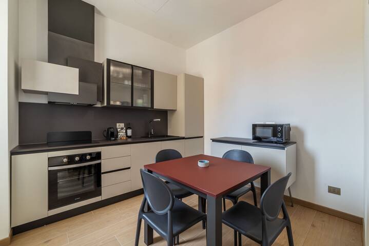 2-Bedroom flat with Terrace near the Colosseum