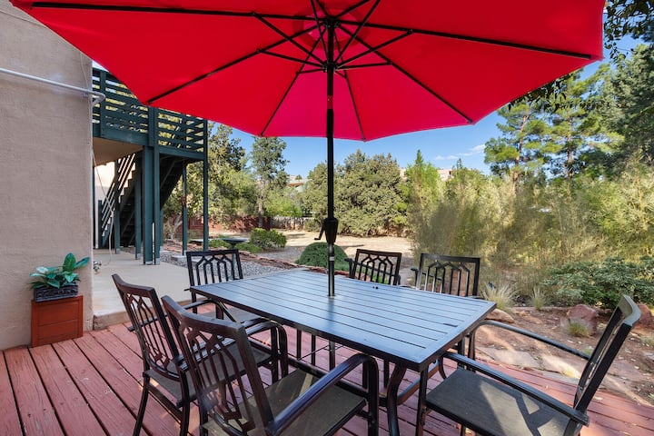 Walk To Trails, Views, Spacious, Pet-friendly Home - Sedona, AZ