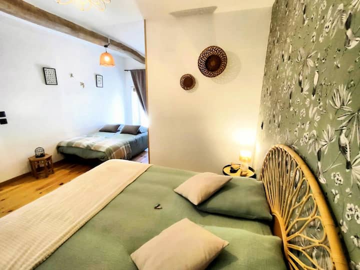 HABITACIÓN LE CHANT DES OISEAUX PARA 4 PERSONAS
