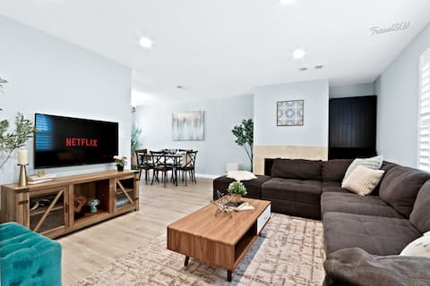 Chic 4BR Home + Parking + Near DTLA #TravelSGV