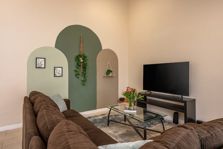 Disney 9mi | 3br Family Home + Fenced Yard - Fullerton, CA