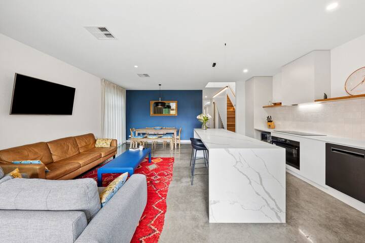 Lonnie gallery image 4