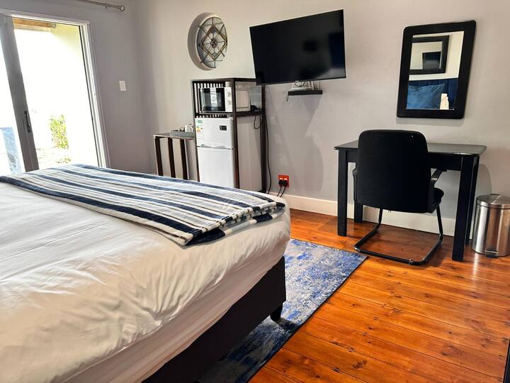 Მე-6 დიდი ოთახი აივნის ფოტოთი 4