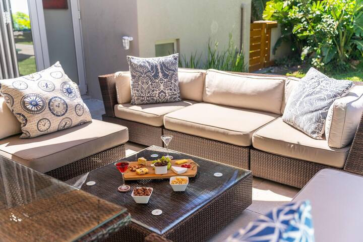 Green Point Grande – Luxury Family villa with pool gallery image 4