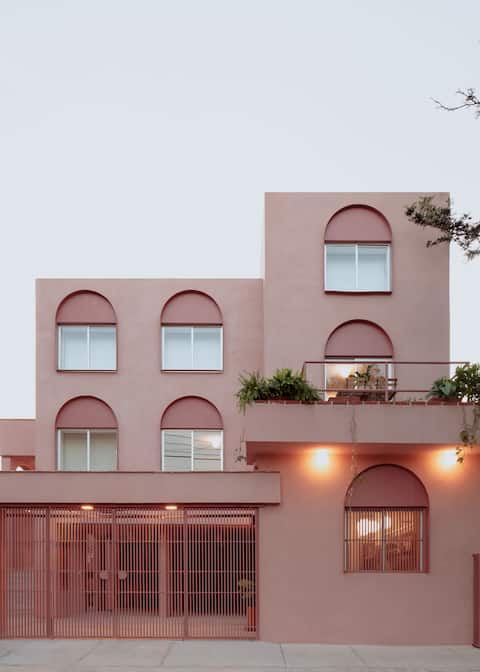 Set 5 Dptos. 34 Guests Central and Spacious!