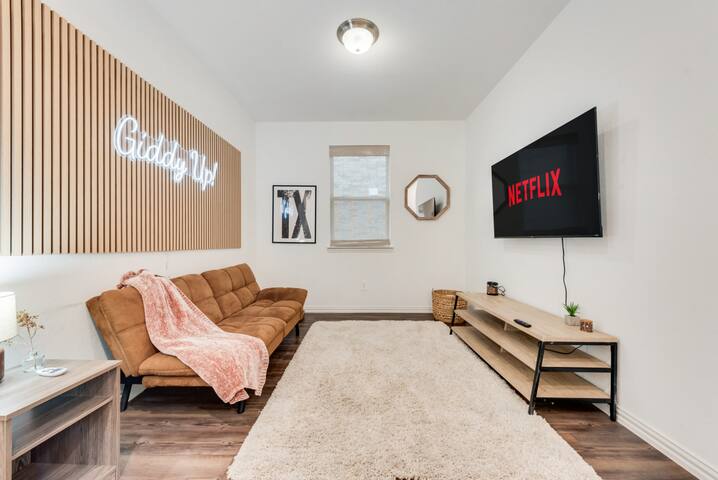 Howdy Haus! Pool Table | PrivateYard | BBQ Grill