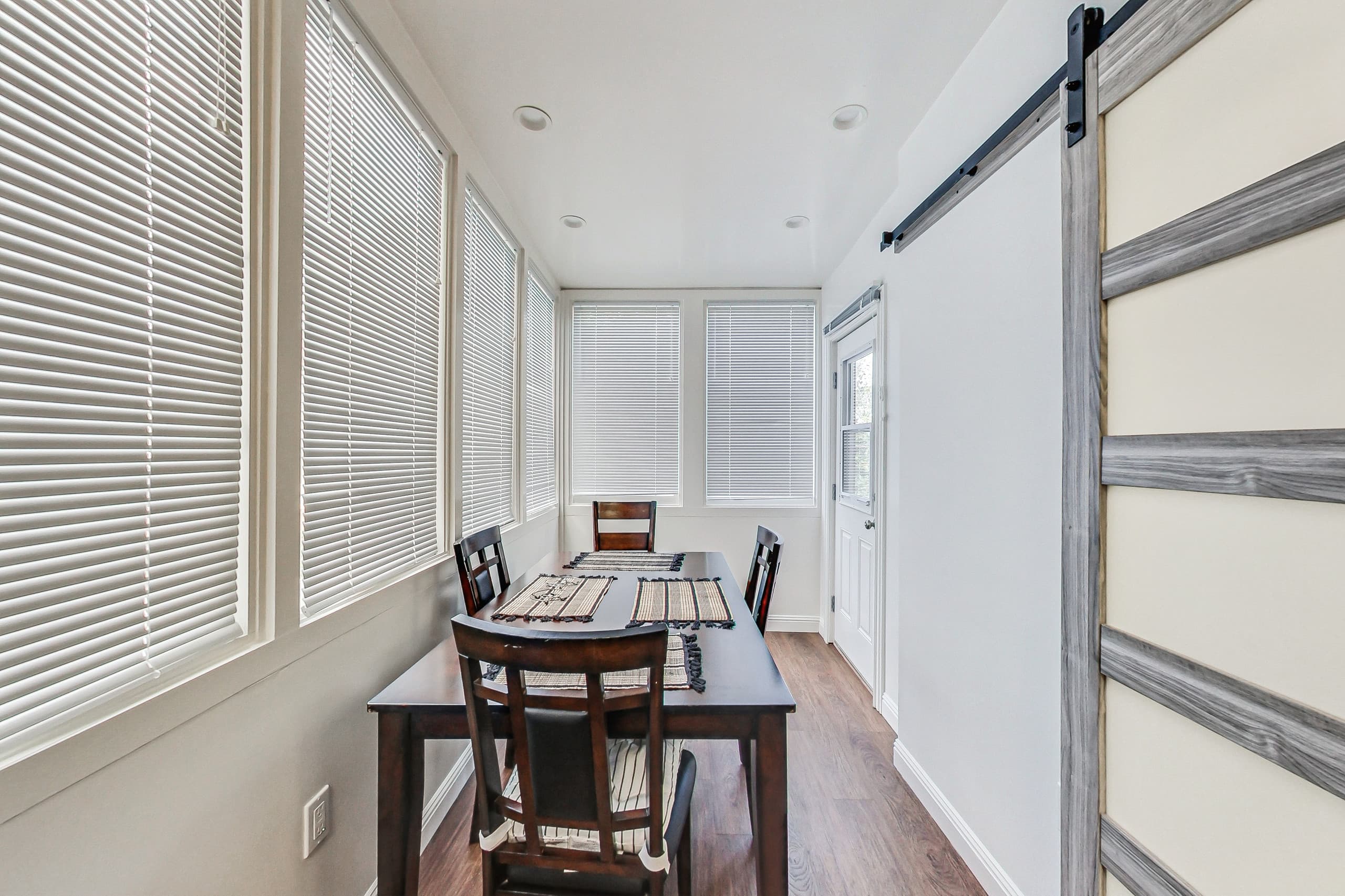 Home in San Francisco · ★5.0 · 5 bedrooms · 5 beds · 1.5 baths - Image 36