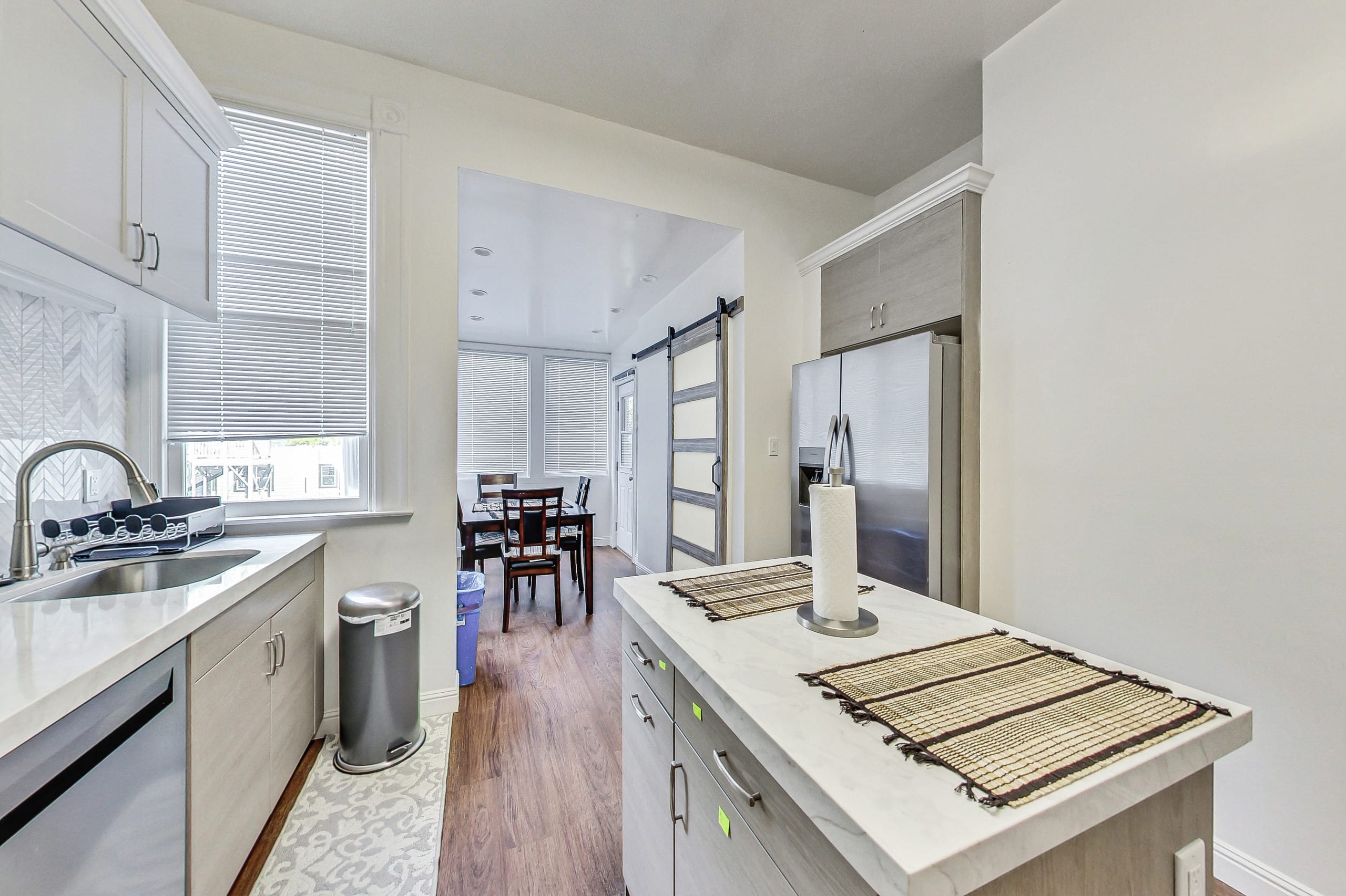 Home in San Francisco · ★5.0 · 5 bedrooms · 5 beds · 1.5 baths - Image 34